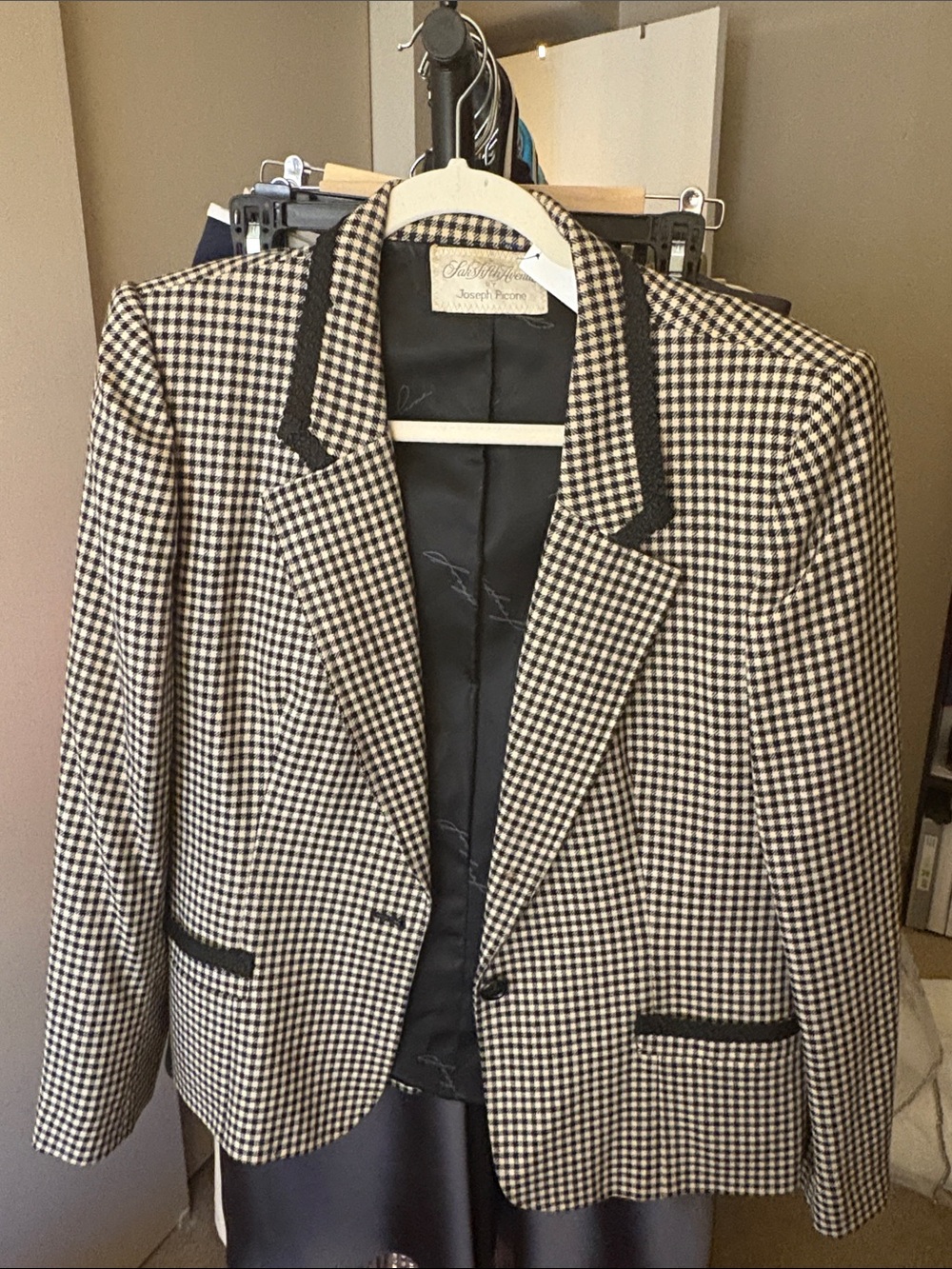 Sak’s Fifth Avenue by Joseph Picone - Women’s Black & White Houndstooth Blazer